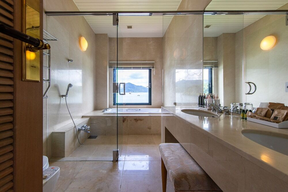 レイクビュースイート／バスルーム