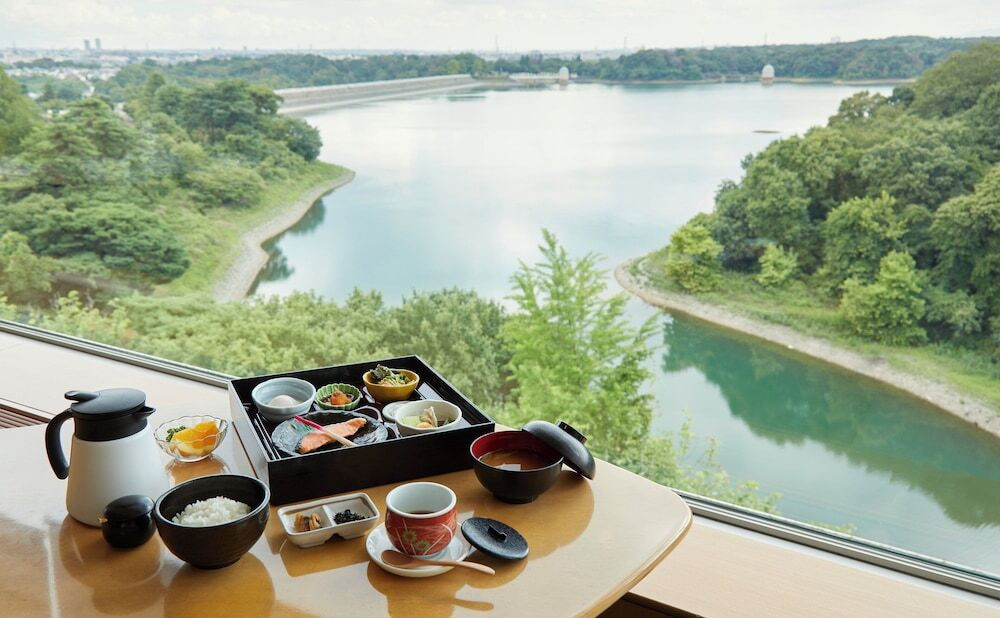朝食