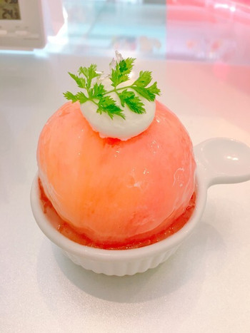 「白金スイーツ」 料理 70915452 まるごと桃ブリュレ