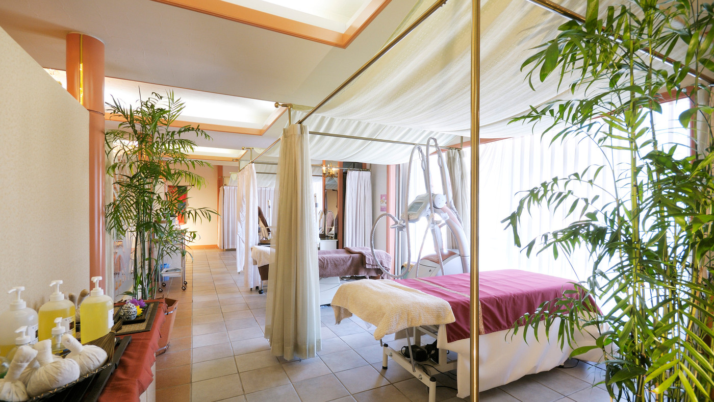 エステや酸素カプセルで、もっときれいに健康に3479535