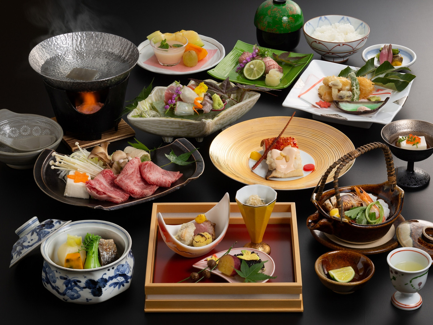 源泉かけ流し温泉と近江牛を堪能し、静かに過ごせる秘湯宿3982529