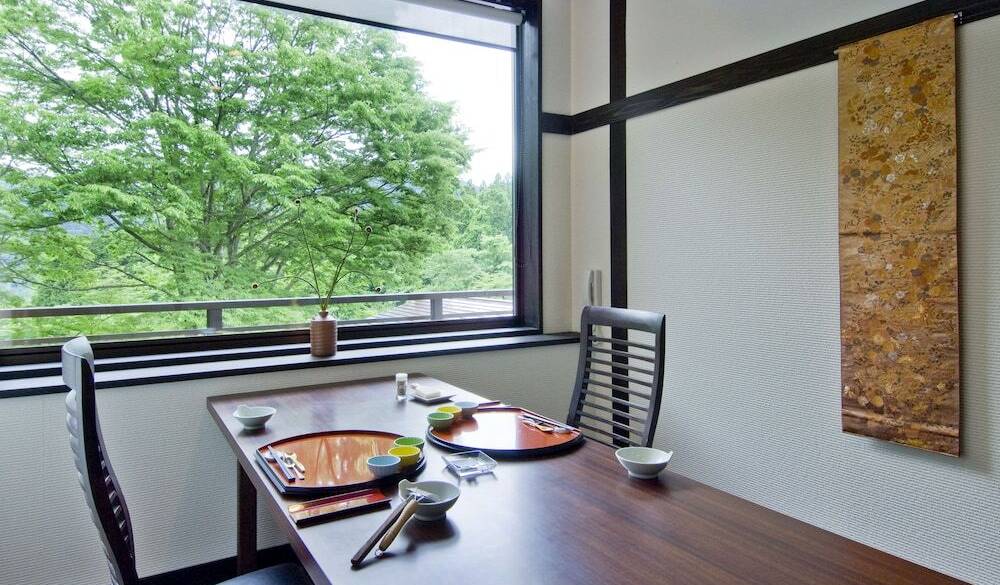 朝の個室食事処 / 2