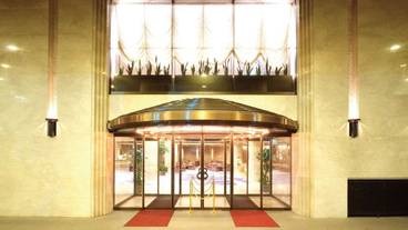 施設の入り口 / 24