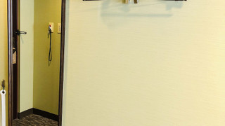 ダブル・エコノミー [全室禁煙]