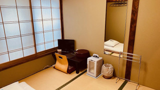 和室 シングルルーム 共用バスルーム 禁煙