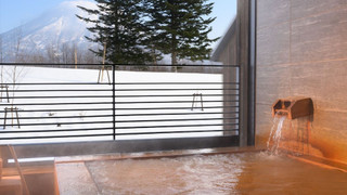 山の間 (6歳以上は有料, 最大2名様) 禁煙