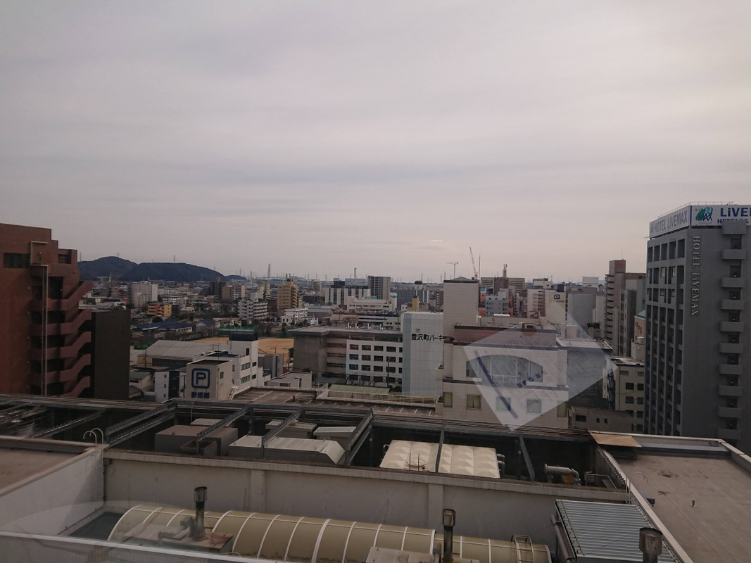 姫路駅の南側にあるホテルの南向きなので、姫路城は反対側でした