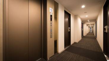 エレベーター / 1