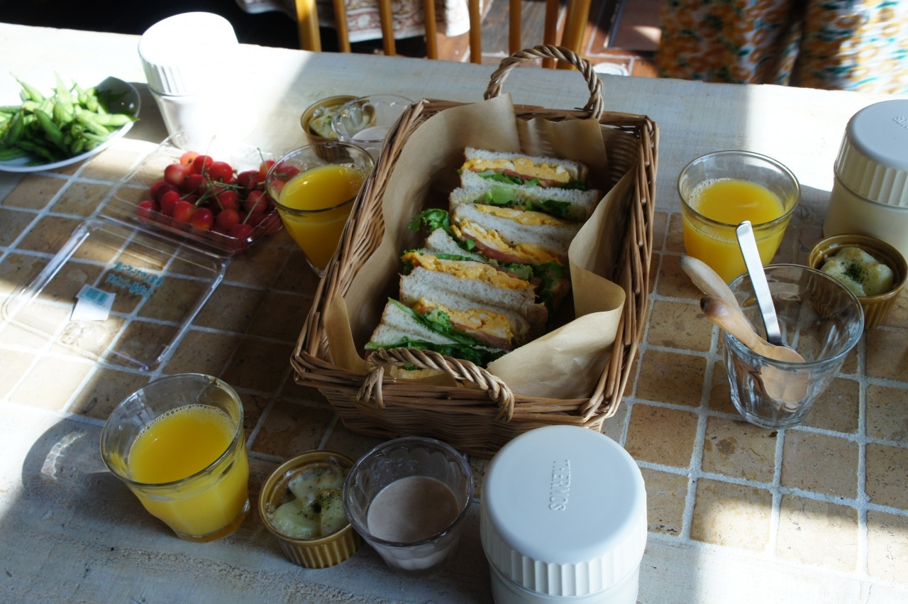 旅の楽しみは食事から49628