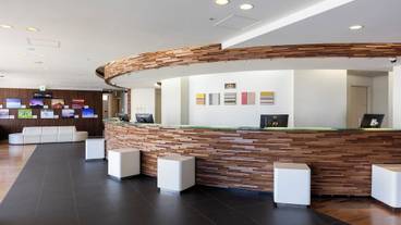 ロビー応接スペース / 6