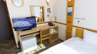 エコノミー ダブルルーム 喫煙可