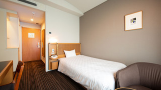 セミダブルルーム 2名利用 禁煙 17平米 (ベッドサイズ:120cm)