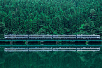 The view from the train window is a reward to yourself♪3932798