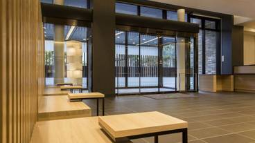 内部エントランス / 3