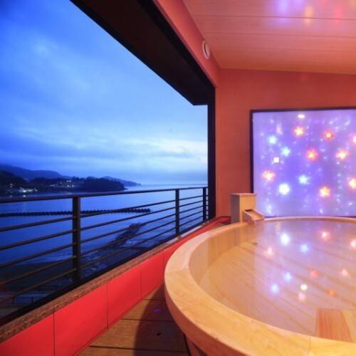 優雅な部屋風呂で
天然温泉に癒されて / 2