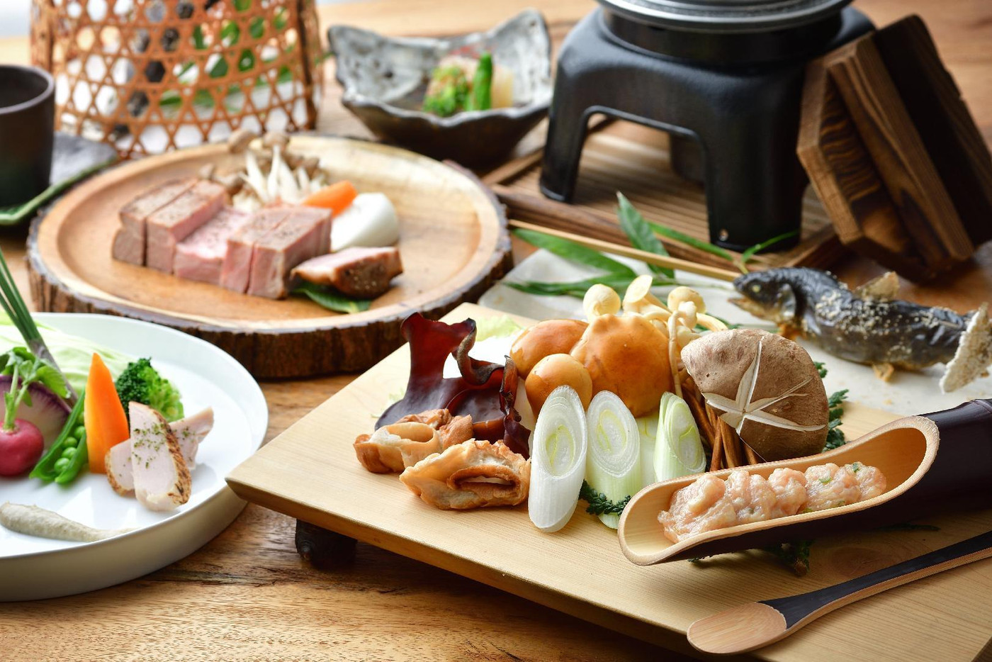 山の自然に抱かれた宿で、群馬のブランドポークや地鶏に舌鼓3485213