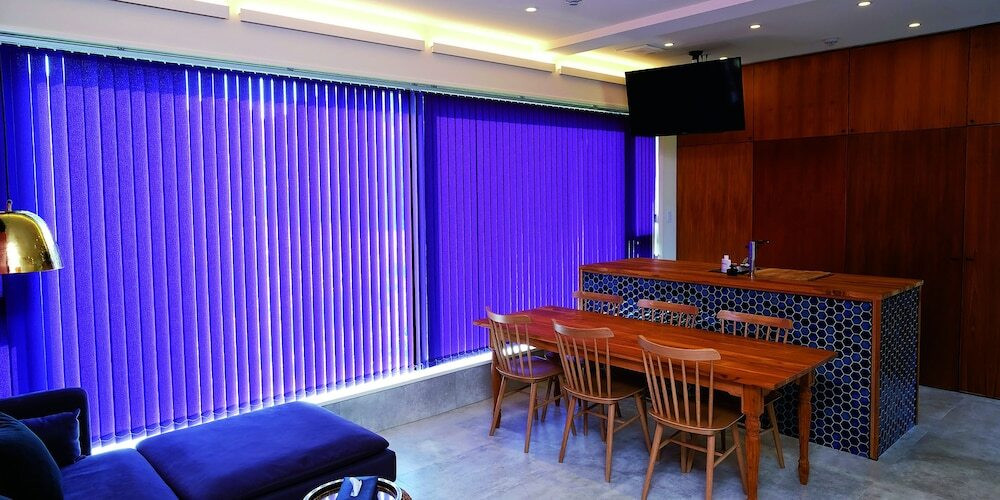 客室内のダイニングエリア