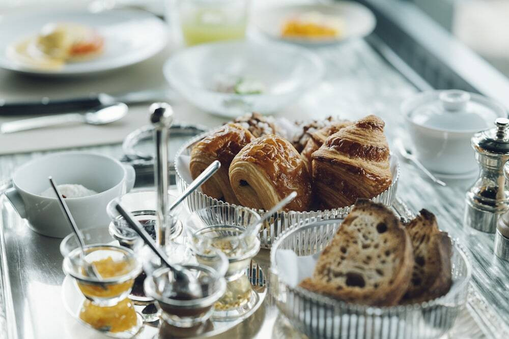 3つ星シェフのおいしさが味わえる朝食で贅沢な朝を満喫3493044