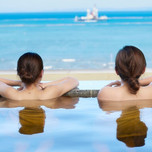沖縄「瀬長島」海辺に泊まるならこの2軒！絶景露天風呂ホテル＆優雅なビーチグランピング