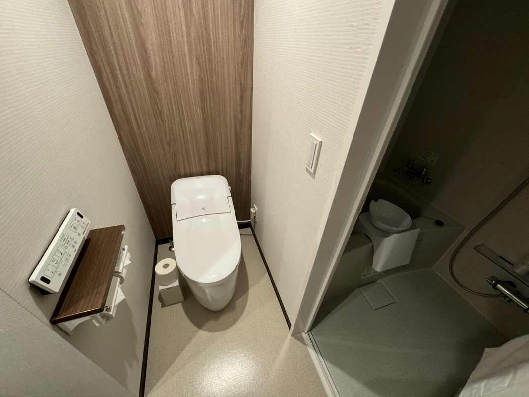 部屋トイレの様子。