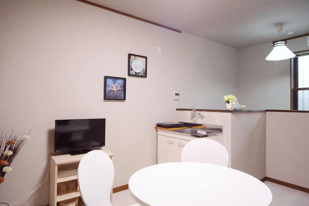 客室内のダイニングエリア