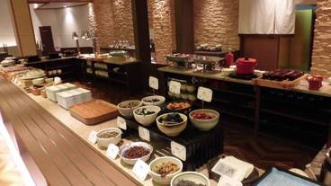 朝食スペース / 13