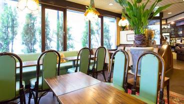 朝食スペース / 11