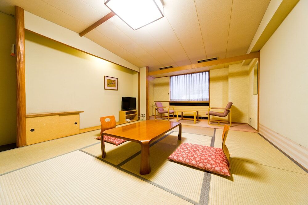 温水プールやゲームコーナーなど館内だけで満喫できる3357690