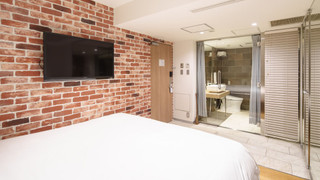 クイーンダブル (ファクトリー モダン スーペリア) 禁煙