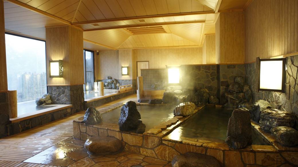 23種の温泉で
草津の名湯を堪能 / 1