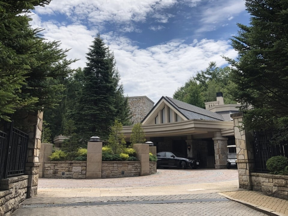 軽井沢の森に囲まれた静かな隠れ家「グランドエクシブ軽井沢」3843409