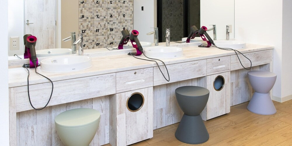 デザイナーズホテルのおしゃれな大浴場に気分が上がる！4374776