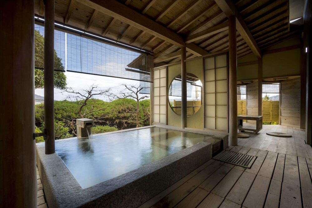 美肌の湯で癒される3983027