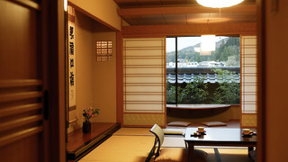 [和室12畳] 安らぎの純和風空間