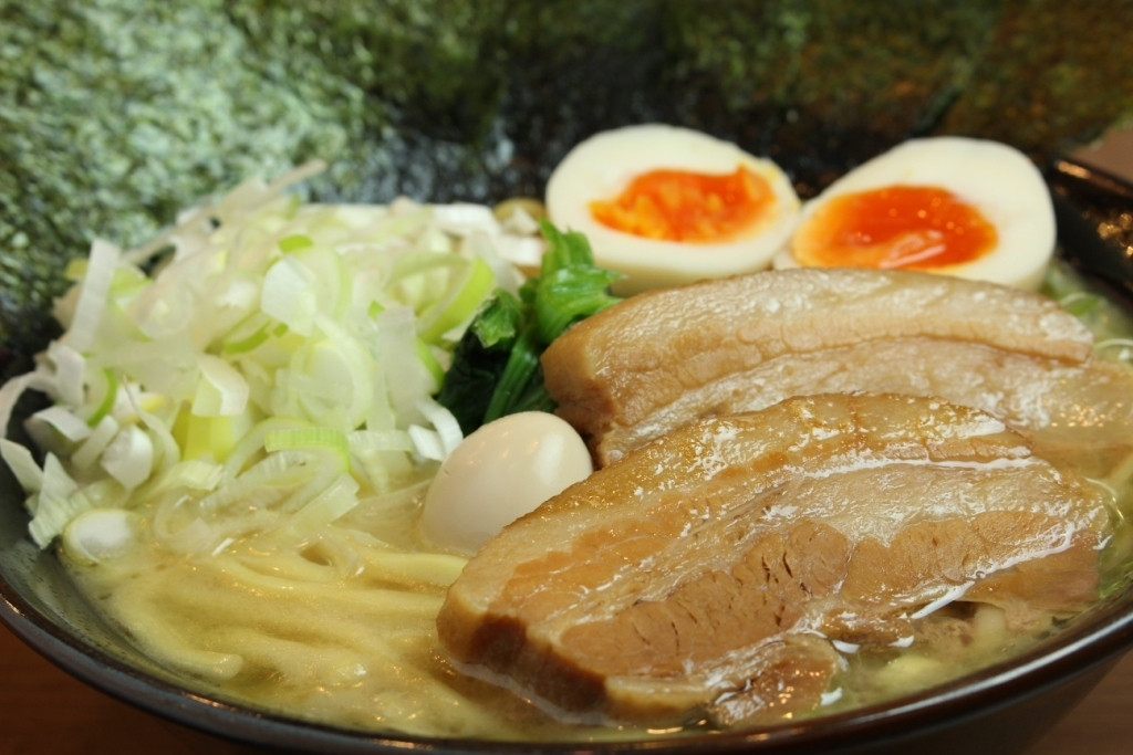 「横浜家系ラーメン一刀家」料理 678231 一刀盛り