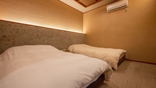 Room with Private External Bathroom ,Non Smoking