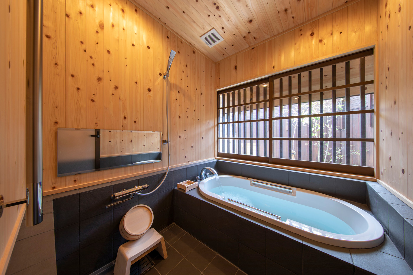 古民家をリノベーションした1日1組限定の貸切宿3515977