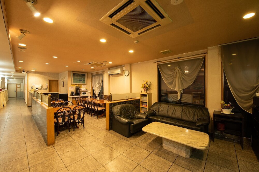 ロビーラウンジ