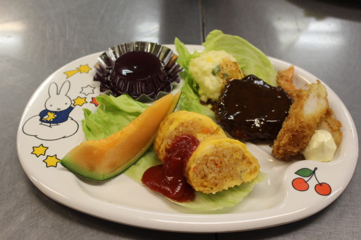 部屋食や家族風呂、お子様ランチなど、ファミリーにやさしいお宿4247898