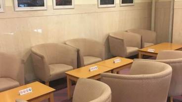 ロビーラウンジ / 4