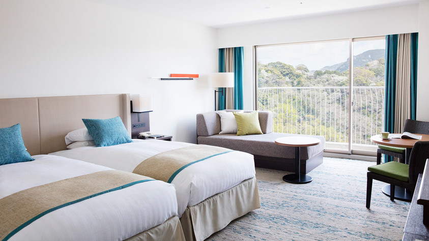 洗練されたホテルで心地よいリゾート気分3528019