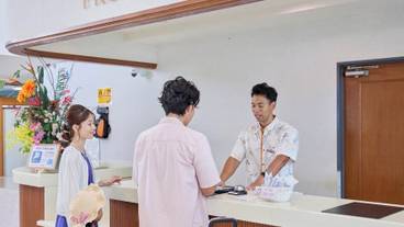 チェックイン / チェックアウト キオスク / 2