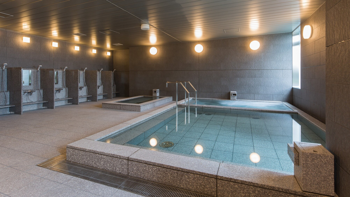 ジャクジー付き大浴場でリフレッシュ♪神宮野球場を見渡すホテル4021941