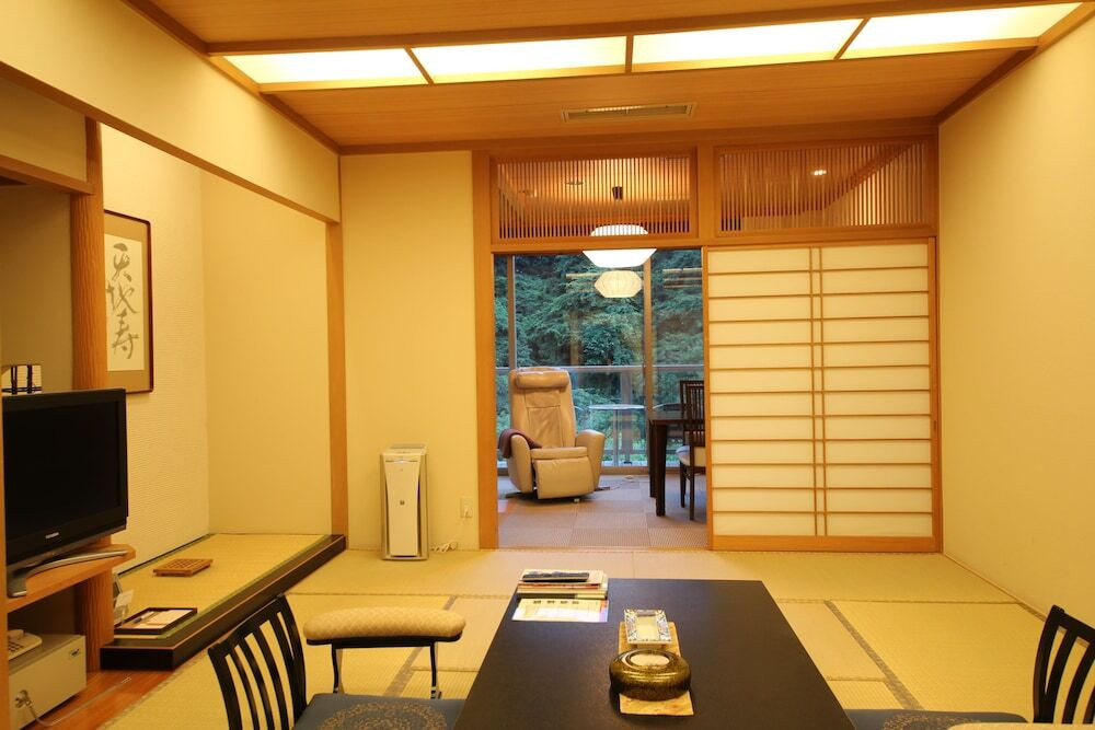 高級宿で家族の記念旅行に◎天然水のお風呂で赤ちゃんと気兼ねなく♪4067310