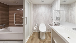 ダブルルームダブルサイズベッド 1 台ソファーベッド付き