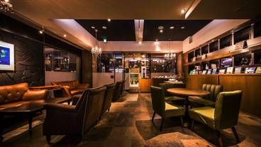 ロビーラウンジ / 4