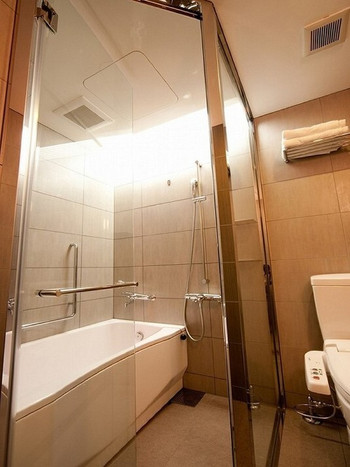 広々バスタブでリラックスできる。スタイリッシュな内装も◎4069584