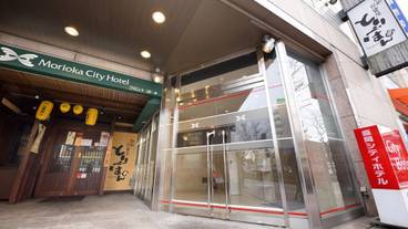 施設の入り口 / 5