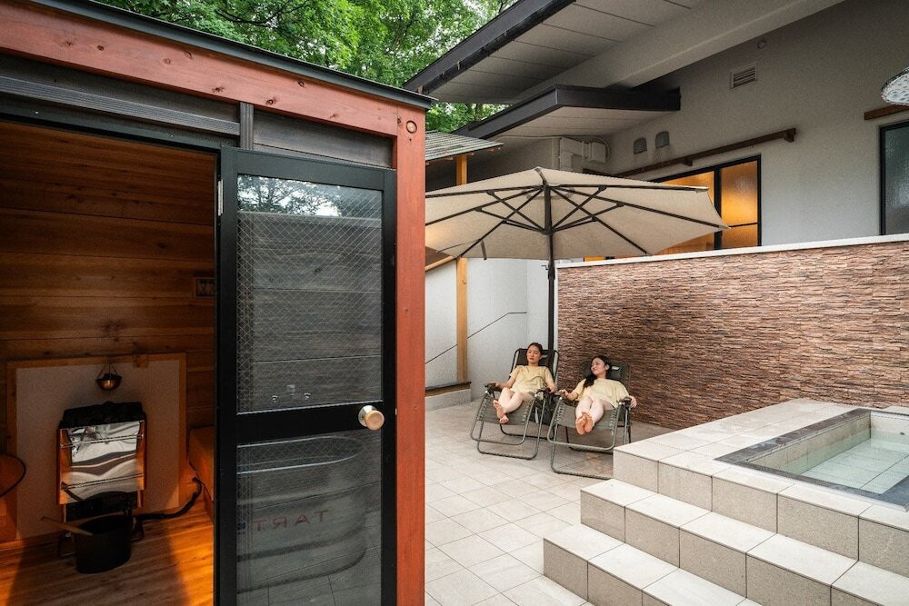 ロウリュウタイムで整う♡庭や散策路が広がる静かな旅館4021701