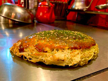 「がんちゃん」 料理 121675939 肉玉そば大葉入り。野菜たっぷりでボリュームあり。